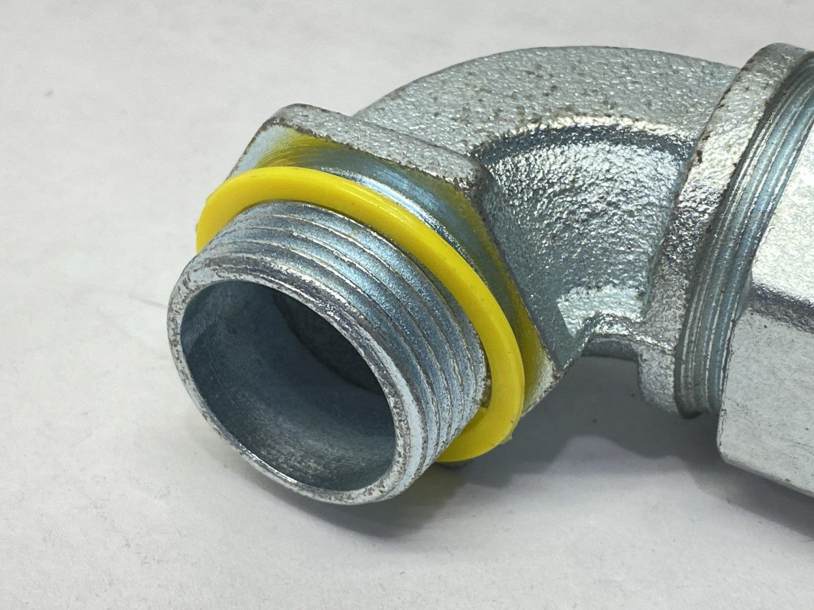 Hubbell 074093424 Kellems Liquidtight Conduit Wire Grip 90 Degree 1" - Maverick Industrial Sales