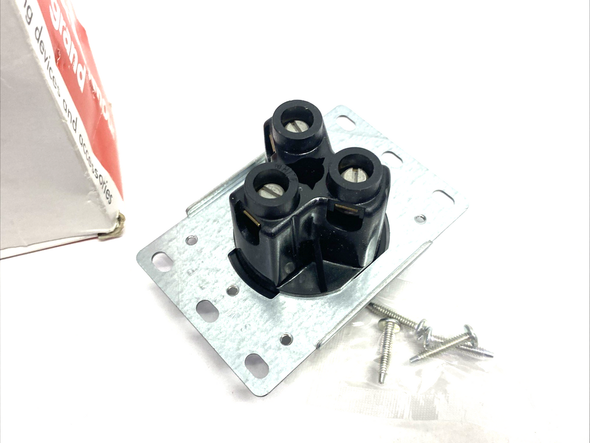 Pass & Seymour Legrand 3890 Straight Blade Range Receptacle 50A 125/250V - Maverick Industrial Sales