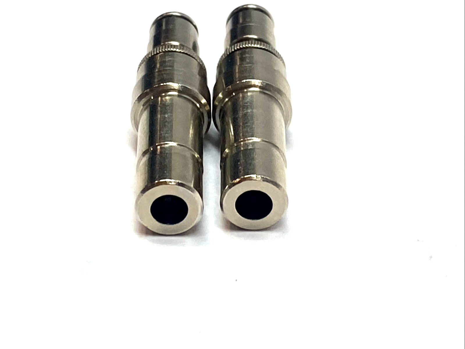 Atlas Copco 702.0713 Push In Fitting LOT OF 2 - Maverick Industrial Sales