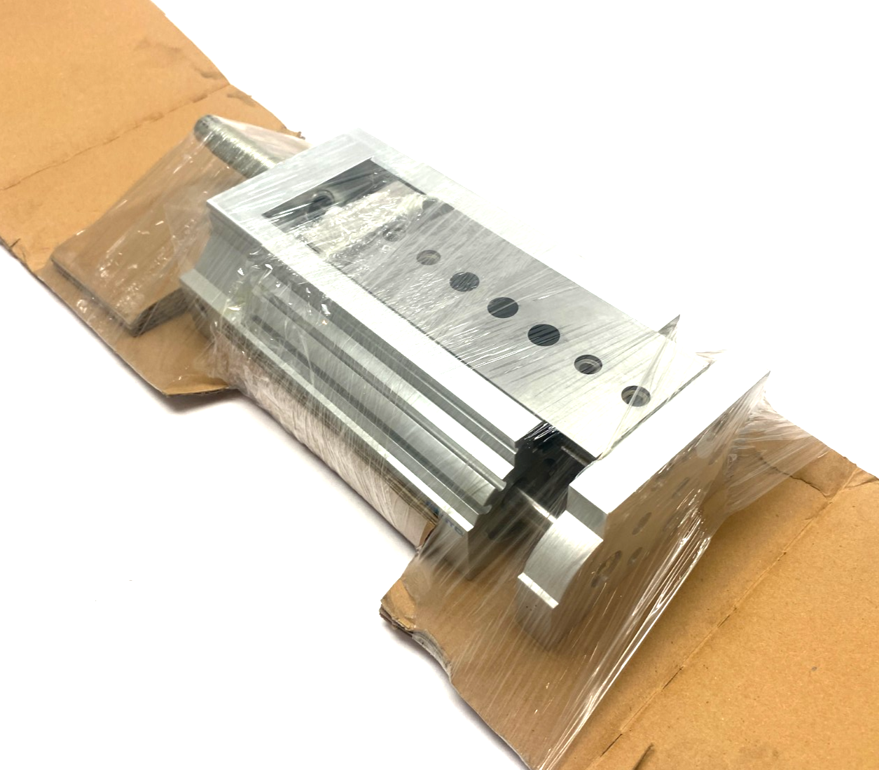 Festo DGSL-25-50-Y3A Mini Slide 32mm Bore 50mm Stroke 544050 - Maverick Industrial Sales