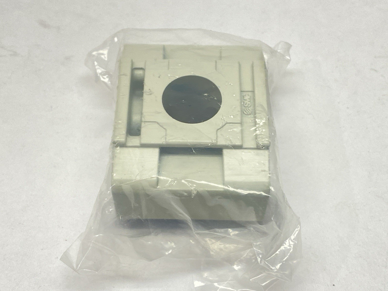 E300T-N03-D | SMC T-Shaped Piping Adapter - New - Maverick Industrial Sales
