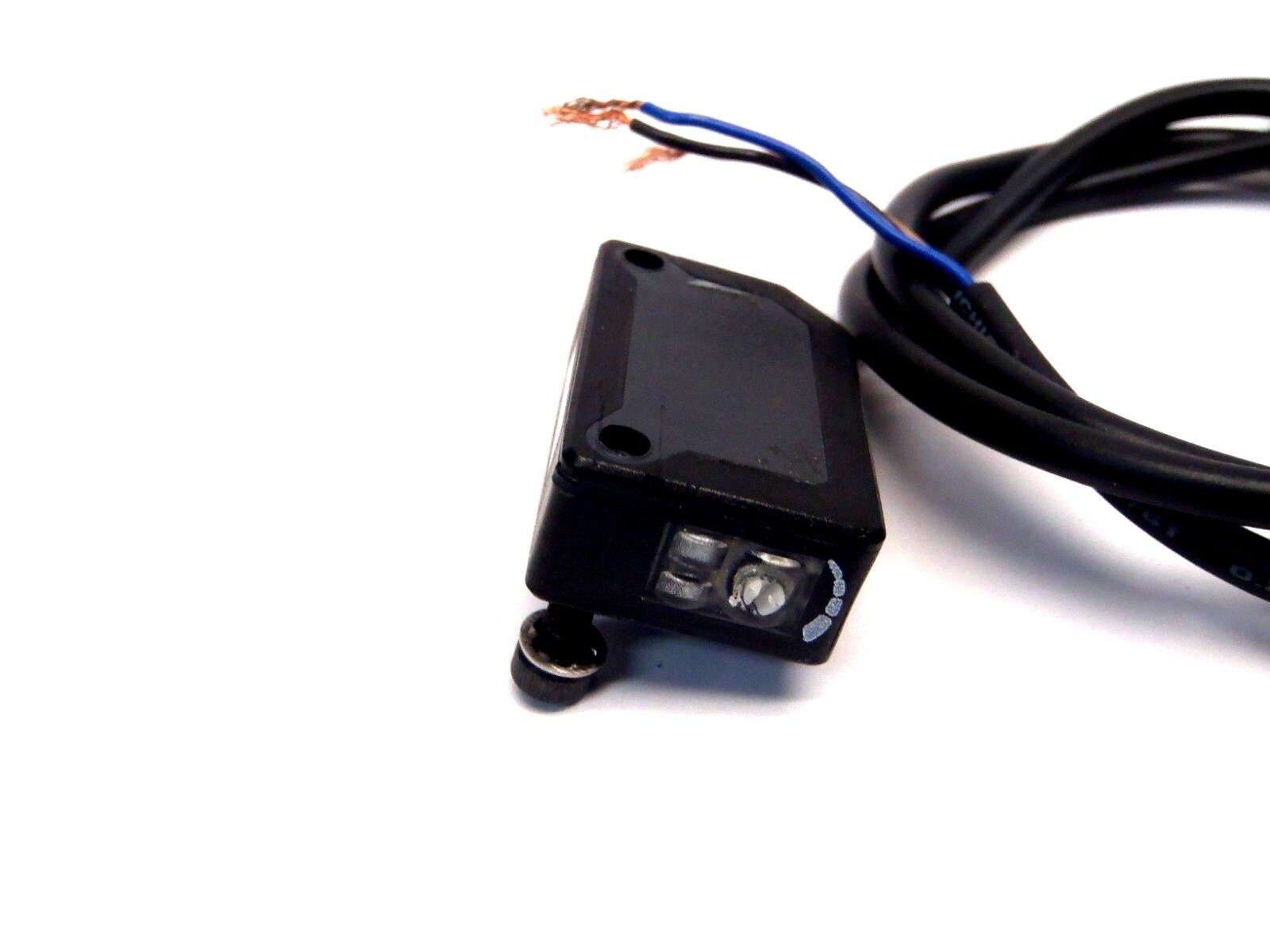Balluff BOS 5K-PS-RR10-SA1-02 Photoelectric Sensor 10-30VDC, 100ma SN=4M BOS01ET - Maverick Industrial Sales