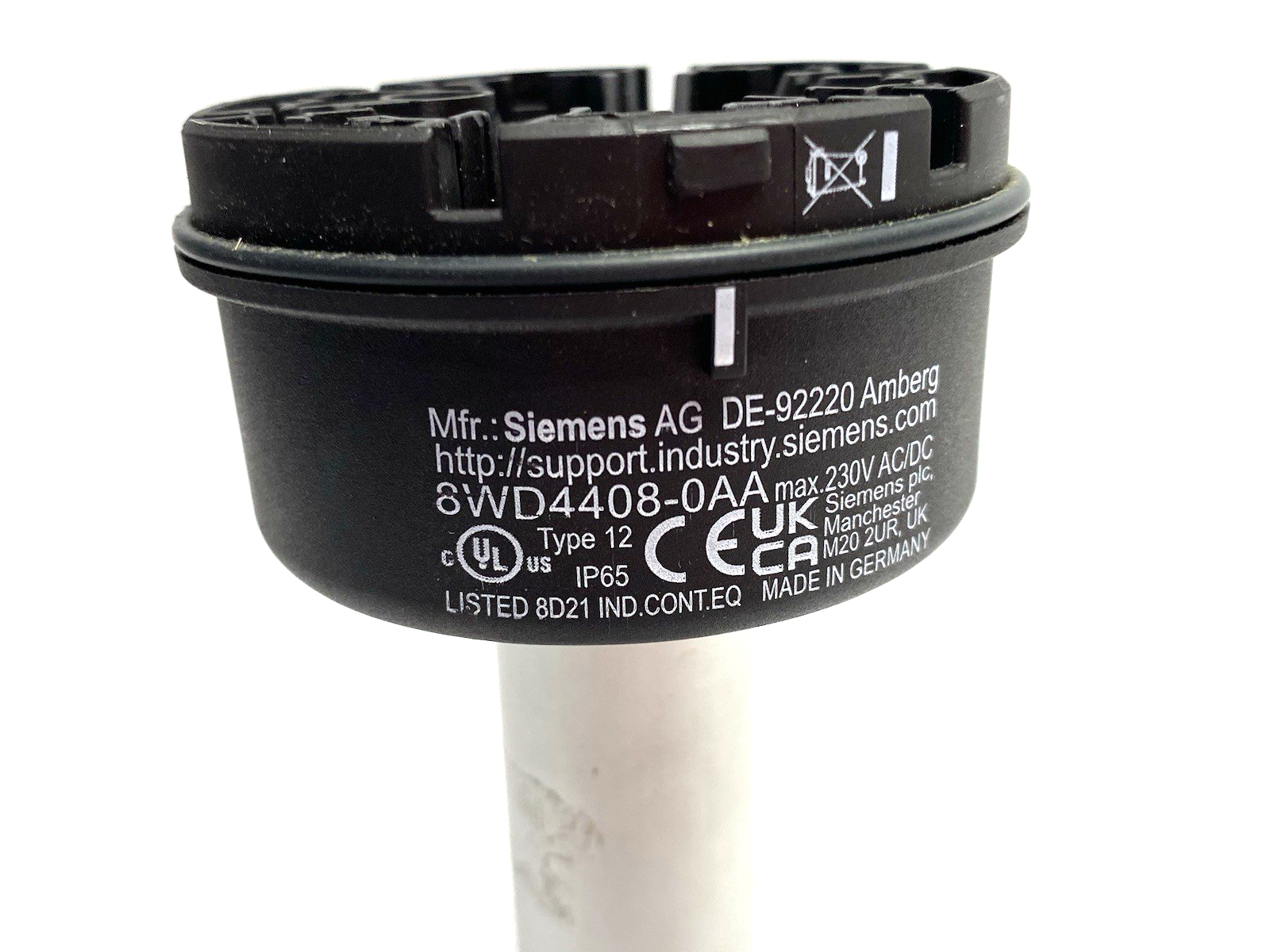 8WD4408-0AA | Siemens Stack Light Connection Element 70mm Dia. w/ 4" Pipe Mount - Used - Maverick Industrial Sales