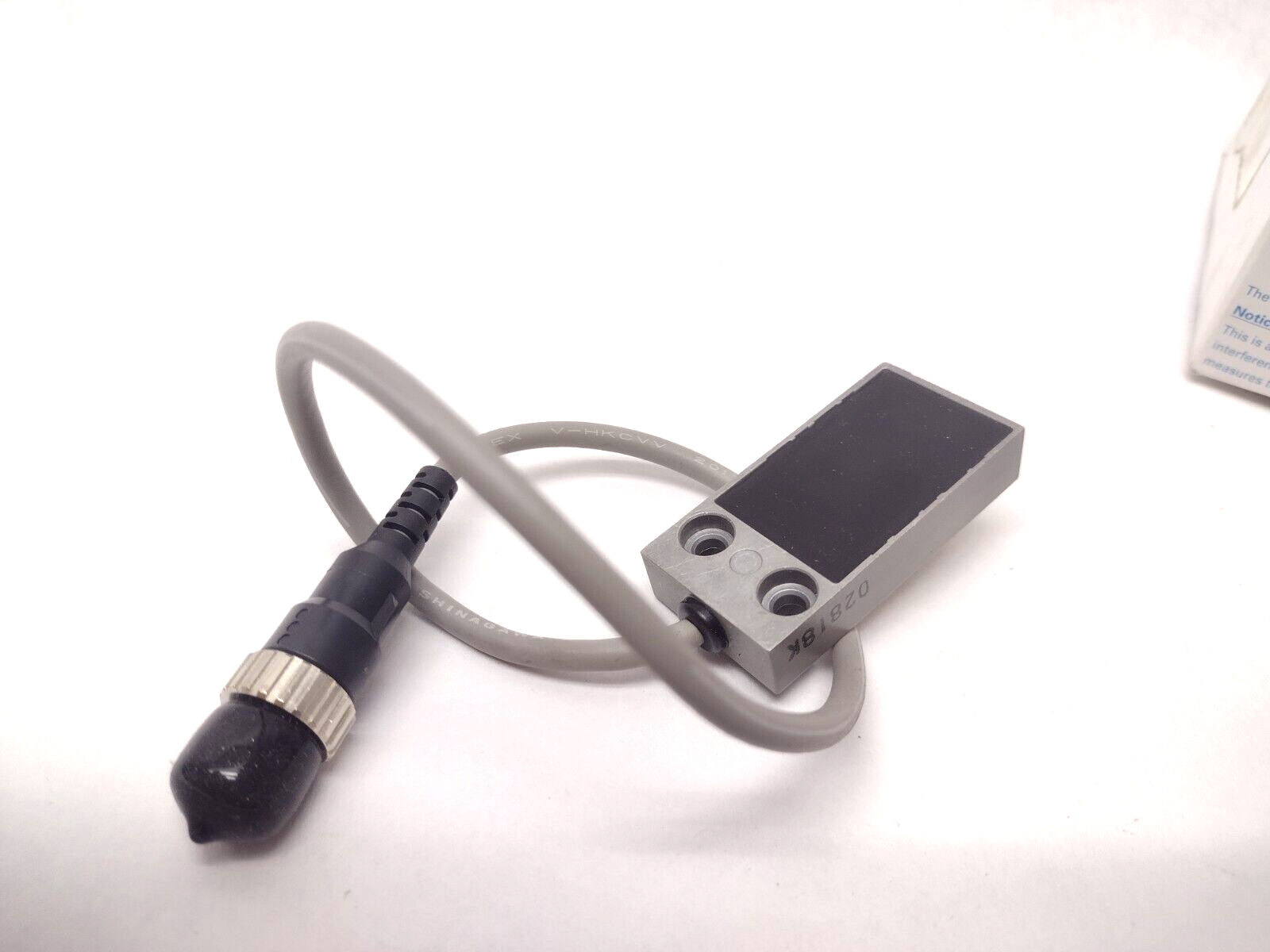 TL-W5F1-M1J | Omron 12-24V Proximity Switch 4547648084475 - New – Open box - Maverick Industrial Sales