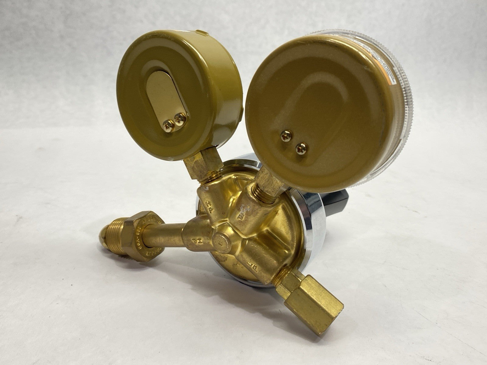25GX-145 | Harris Single Stage Compressed Gas Regulator 3000 PSIG - Used - Maverick Industrial Sales