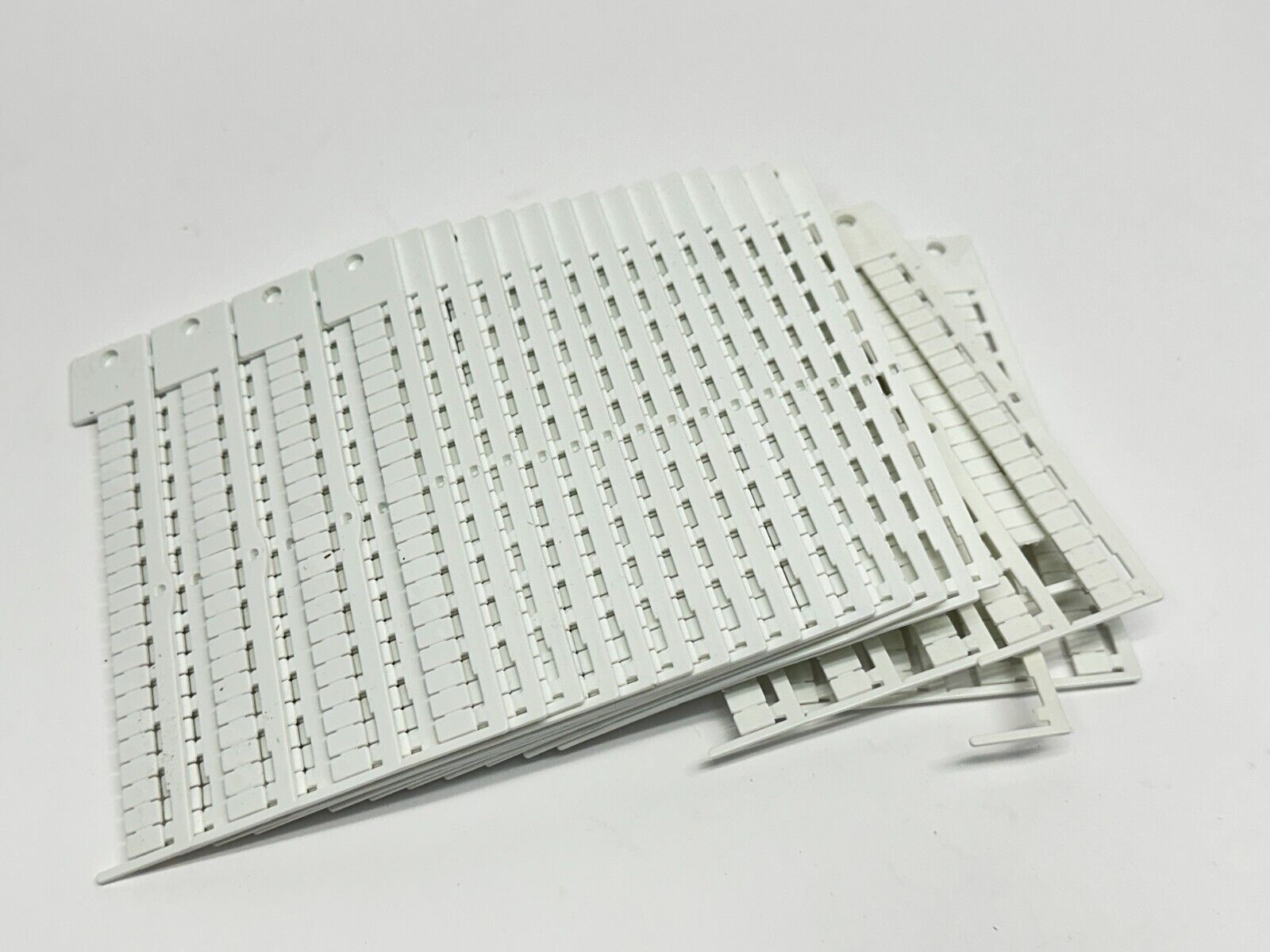 Murrplastik 86401026 Labeling Type KMR 5/7,5-5 WIN-Type 34 LOT OF 1584 - Maverick Industrial Sales