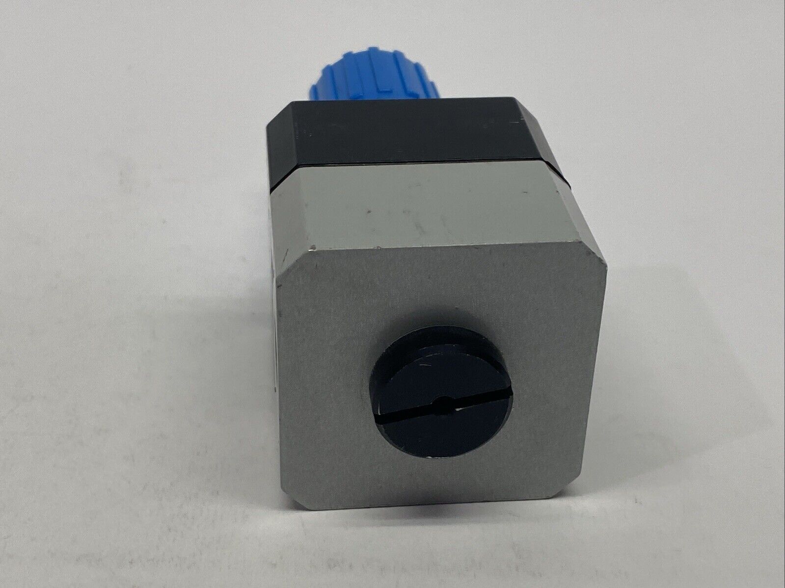 Festo LRP-1/4-0,7 Precision Pressure Regulator 159500 - Maverick Industrial Sales
