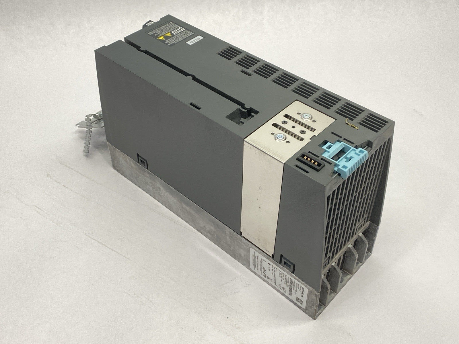 Siemens 6SL3210-1PE21-1AL0 Power Module 4kW 5.5HP PM240-2 - Maverick Industrial Sales
