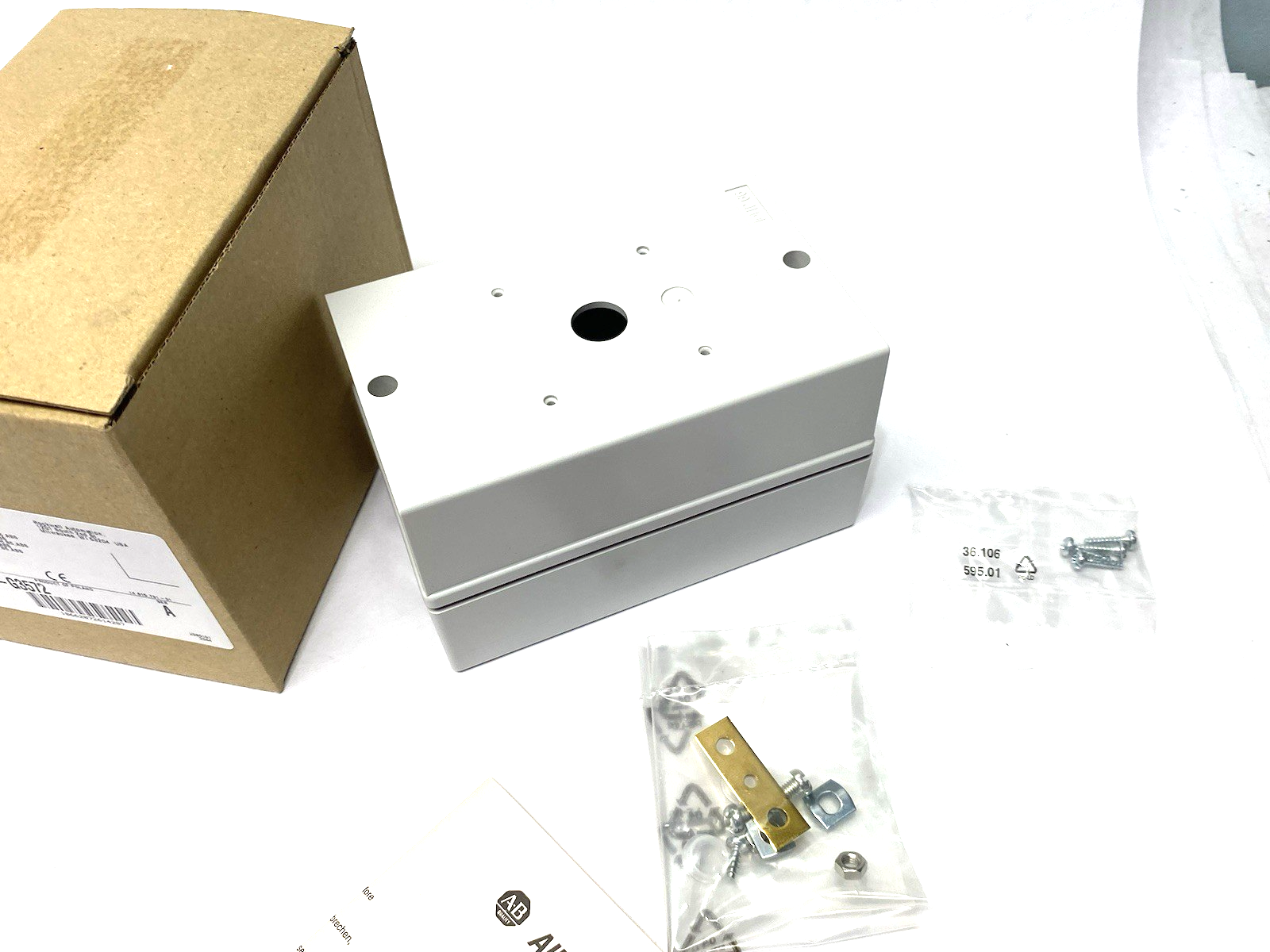 194L-G3572 | Allen Bradley Ser. A Thermoplastic Enclosure for Load Switch IP66 ABS - New – Open box - Maverick Industrial Sales