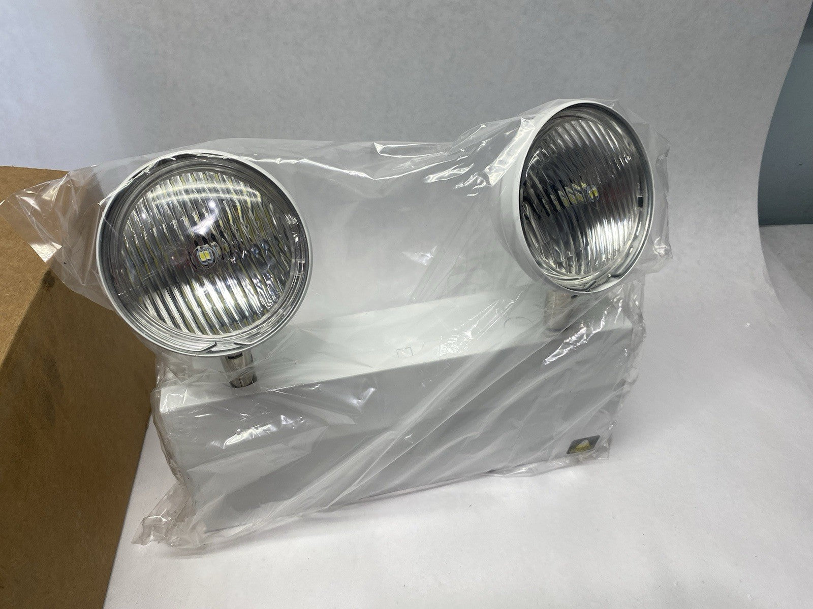 Uline H-7261 Steel LED Emergency Light, White, w/ Battery - Maverick Industrial Sales