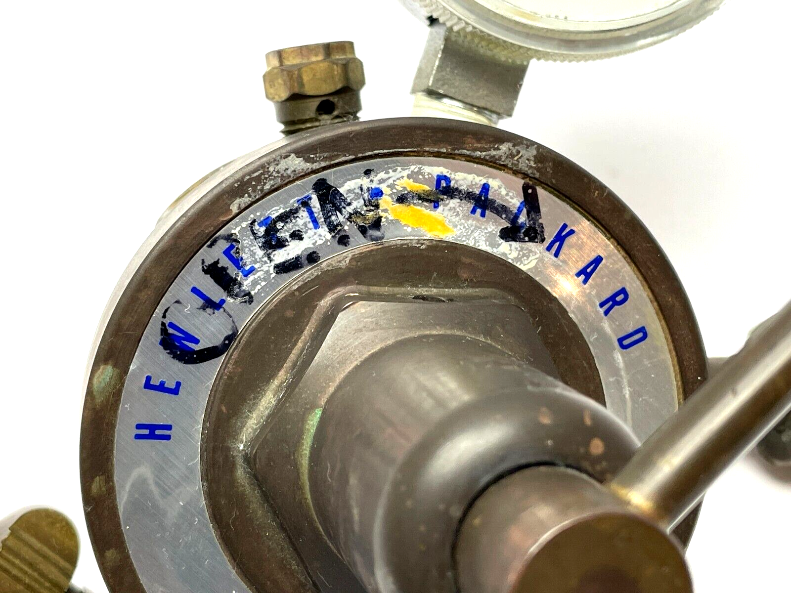 Hewlett Packard 190 A Multi-Stage Gas Cylinder Regulator - Maverick Industrial Sales