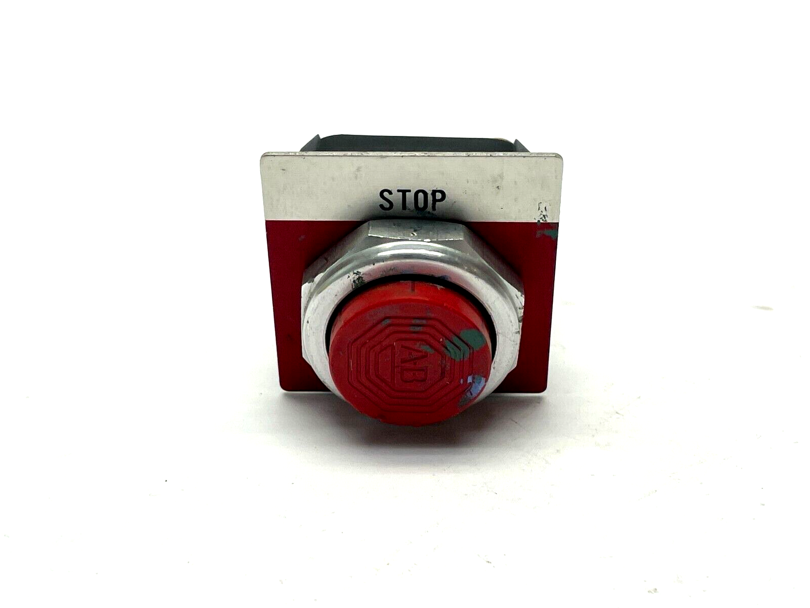 Allen Bradley 800T-B6 Ser. T Pushbutton Switch w/ 800T-XA Contact - Maverick Industrial Sales