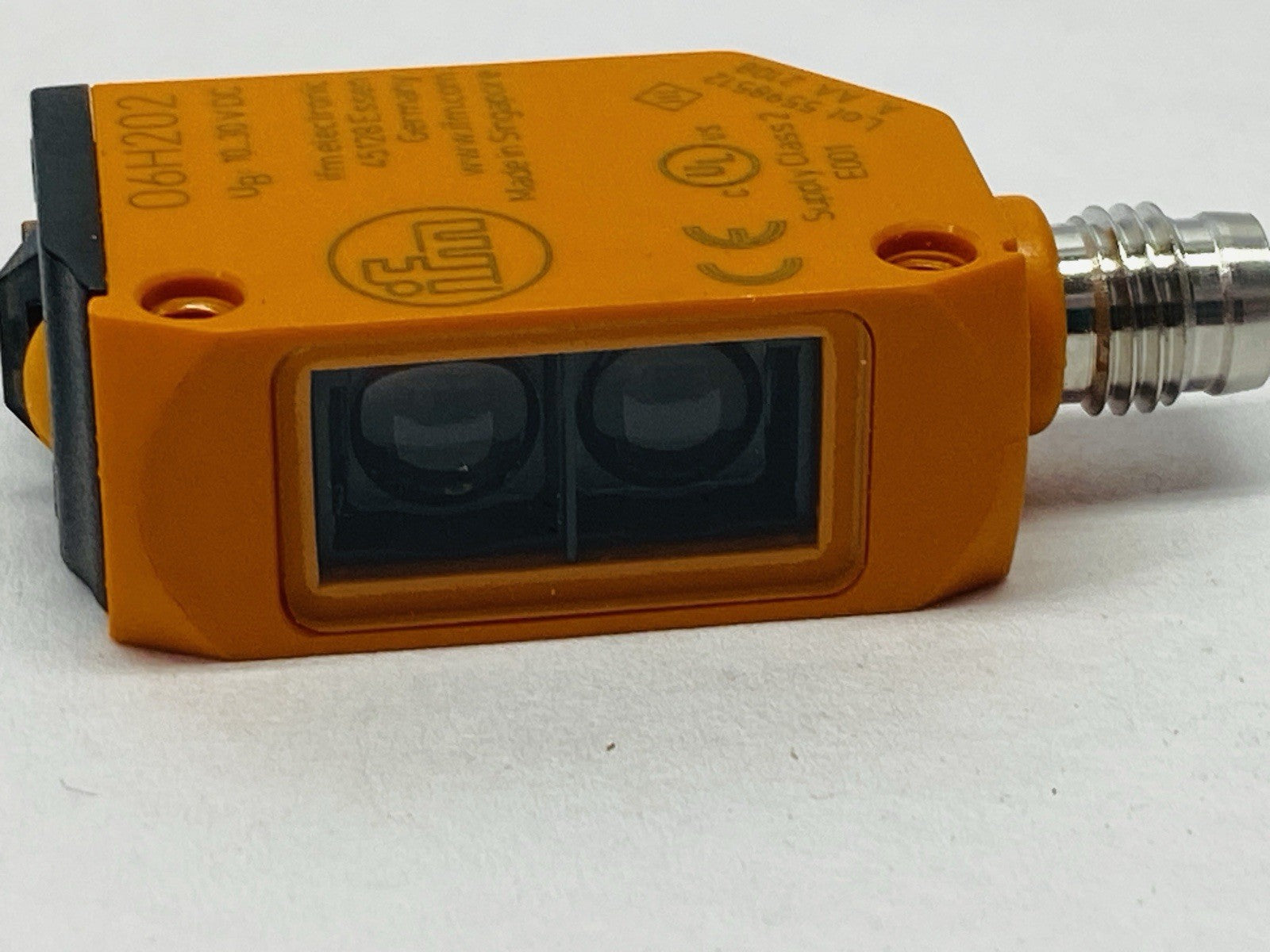 ifm O6H-FPKG/AS/3P Diffuse Reflection Sensors With Background Suppression O6H202 - Maverick Industrial Sales