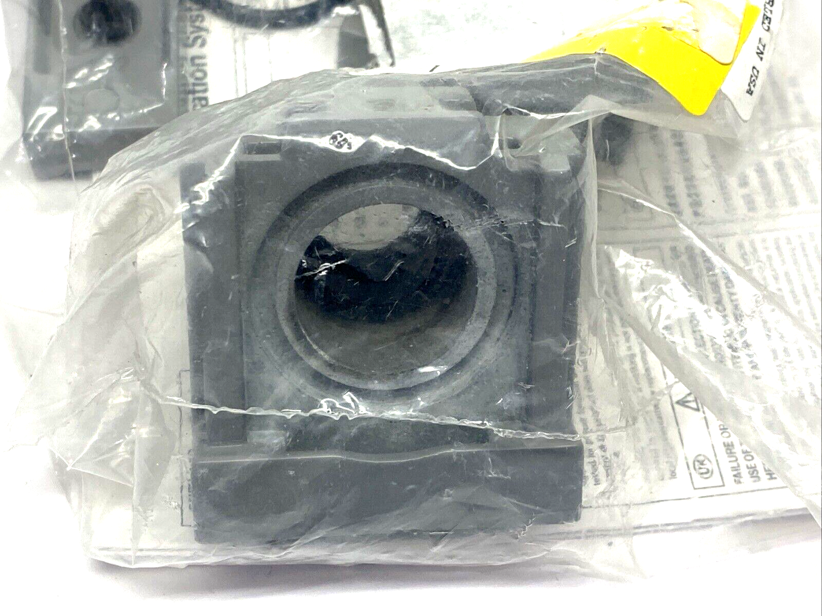 Parker P32KA13CP Compact Port Block Kit 3/8" BSPP - Maverick Industrial Sales
