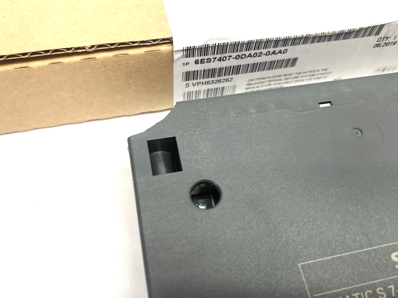 Siemens 6ES7407-0DA02-0AA0 SIMATIC S7-400 SV Power Supply Module BROKEN CORNER - Maverick Industrial Sales