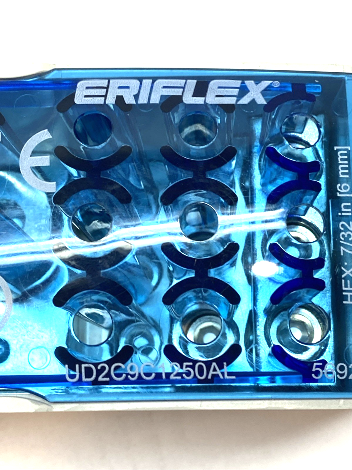 UD2C9C1250AL | Eriflex Distribution Block, 1250A IEC/950A UL, 2 Line, 9 Load - New – Open box - Maverick Industrial Sales