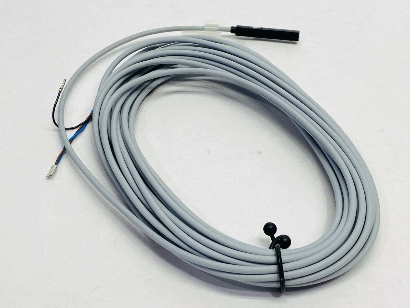 Festo SIES-8M-NO-24V-K-7.5-OE Proximity Sensor 7.5m 10.30VDC 551401 - Maverick Industrial Sales