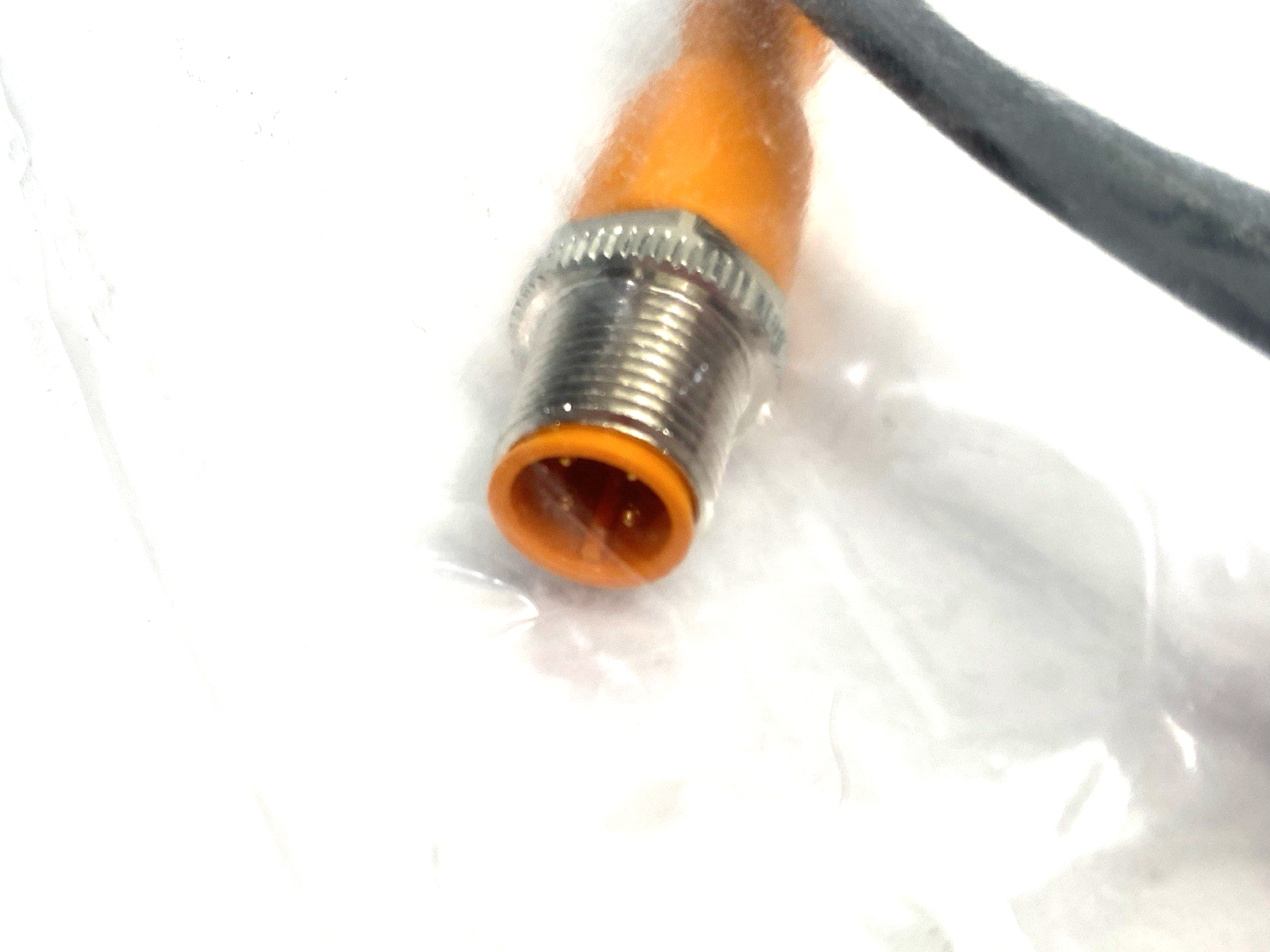 EVC017 | Ifm Right Angle Connection Cable M12 1m VDOAH040MSS0001H04STGH040MSS - New - Maverick Industrial Sales