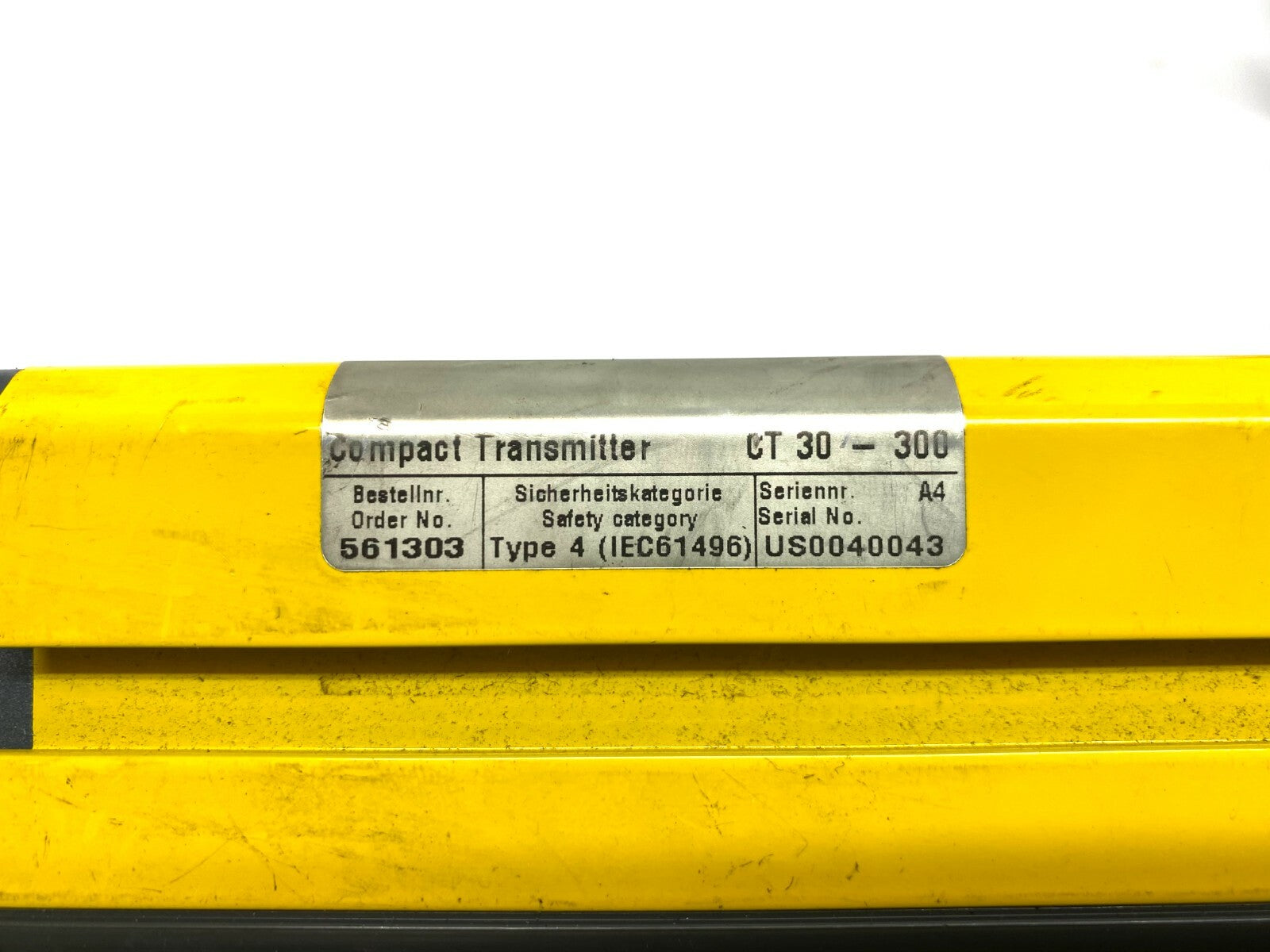 Lumiflex CR30-300 Receiver and CT30-300 Transmitter - Maverick Industrial Sales