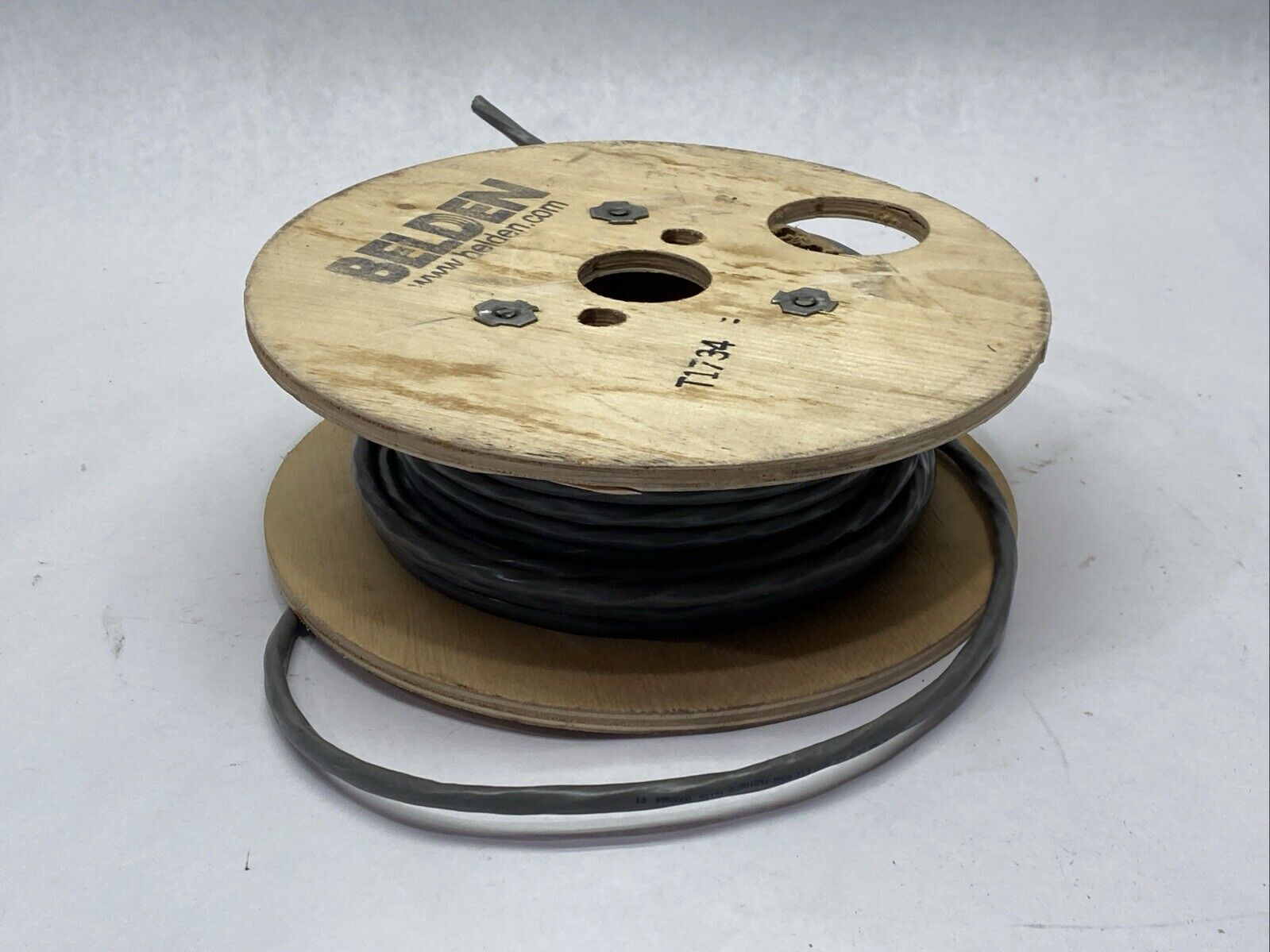 Belden 8872MN SpaceMaker Multi-Conductor Cable 9c 18AWG PVG Gray 30FT Spool - Maverick Industrial Sales