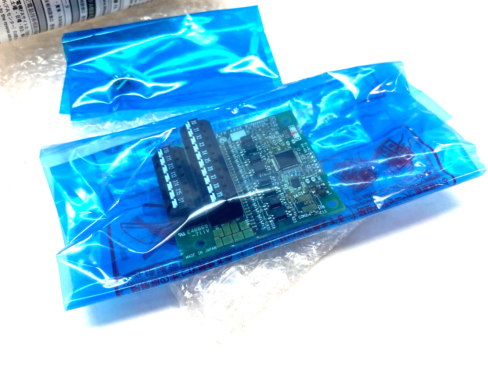 Mitsubishi FR-A8AX Digital Input Module Plug-In 16-Bit - Maverick Industrial Sales