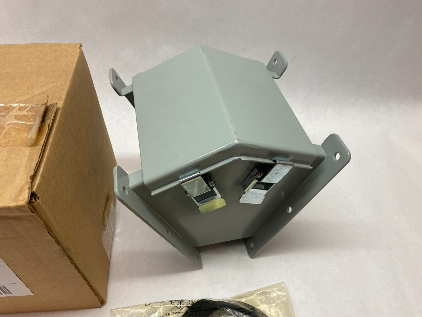Hoffman F66LE45C nVent Lay-In Wireway Elbow, Outside Open, Gray 6" x 6" - Maverick Industrial Sales