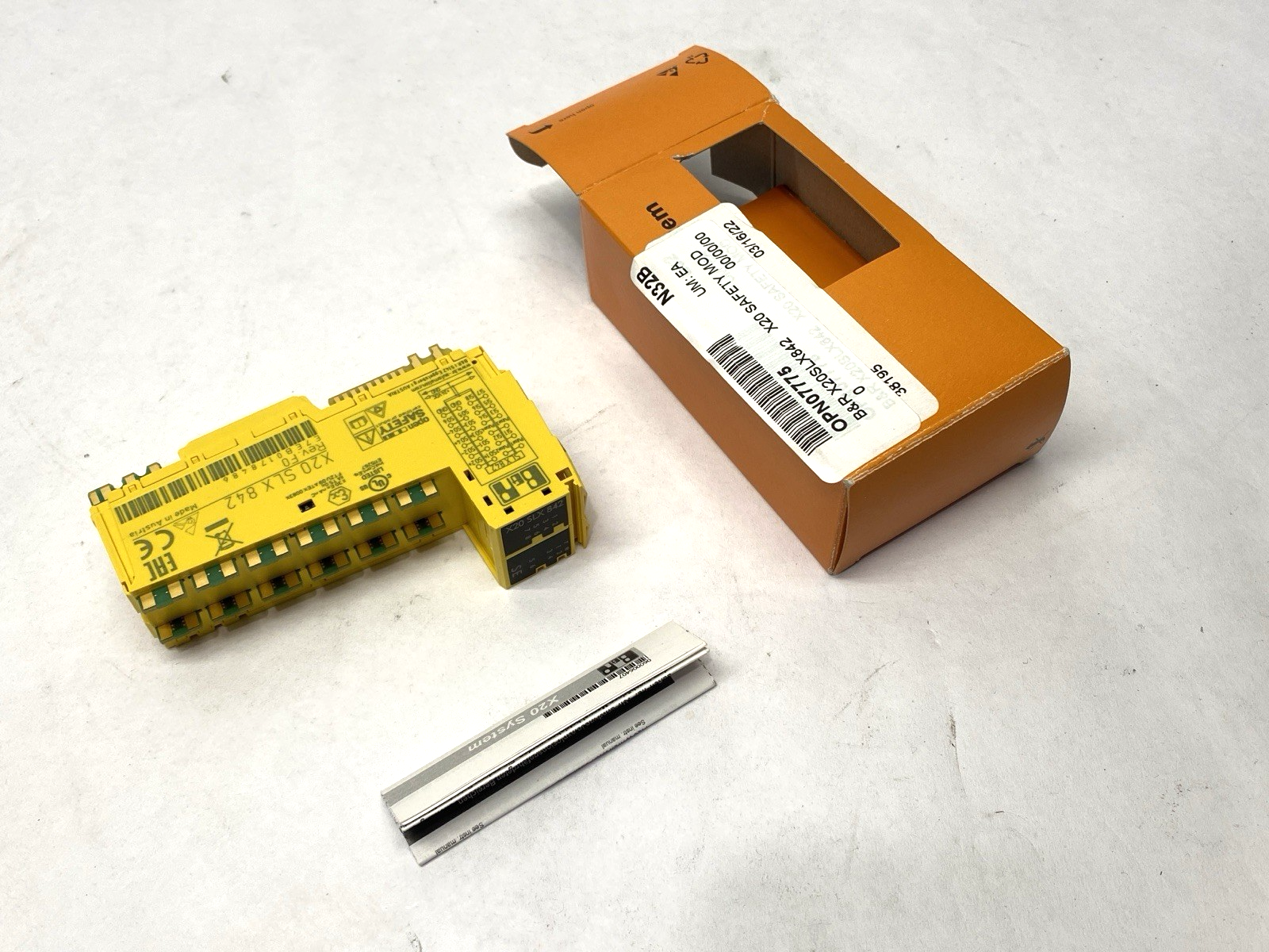 X20SLX842 | B&R Rev. F0 Safety I/O Module 8 Safe Digital Inputs 4 Pulse Outputs - New – Open box - Maverick Industrial Sales
