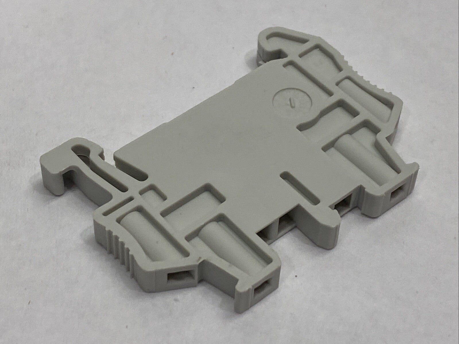 Siemens 8WH9 150-0CA00 Terminal Block End Block LOT OF 10 - New – Open box - Maverick Industrial Sales