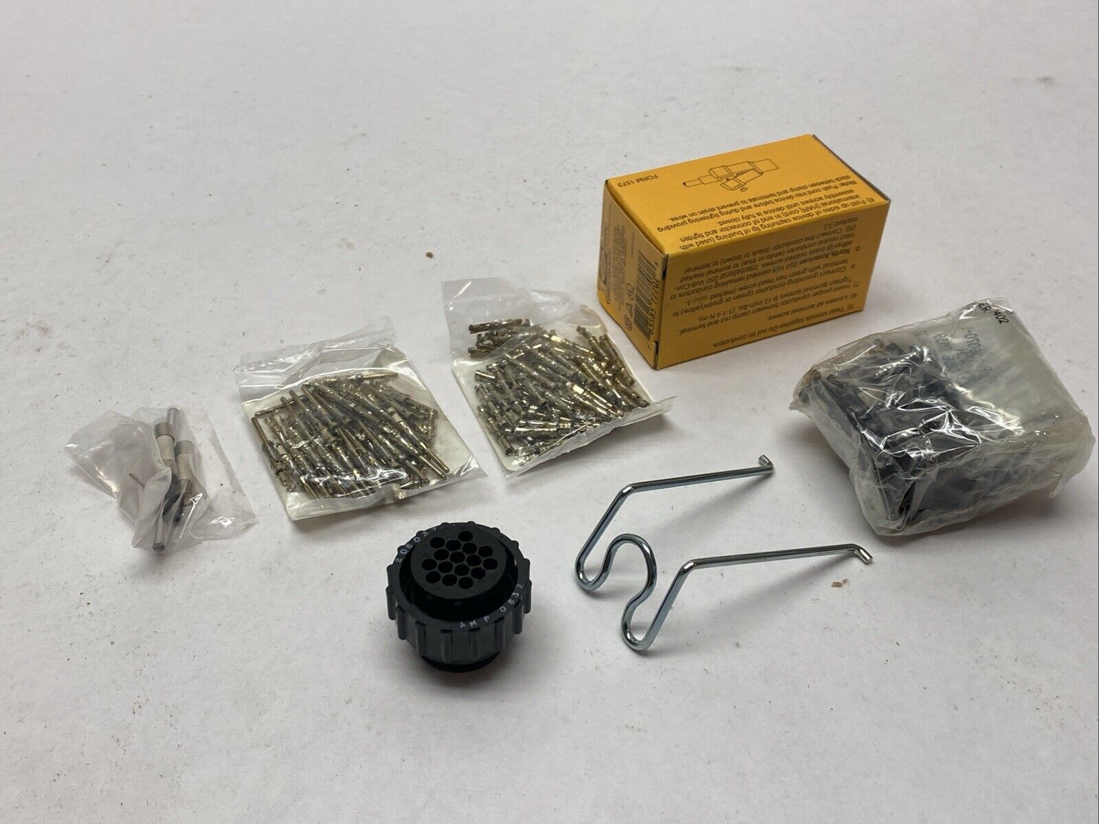322947 | Fusion UV Rev P Power Supply Connector Kit F300S MISSING CONNECTOR SHELL - New Other - Maverick Industrial Sales