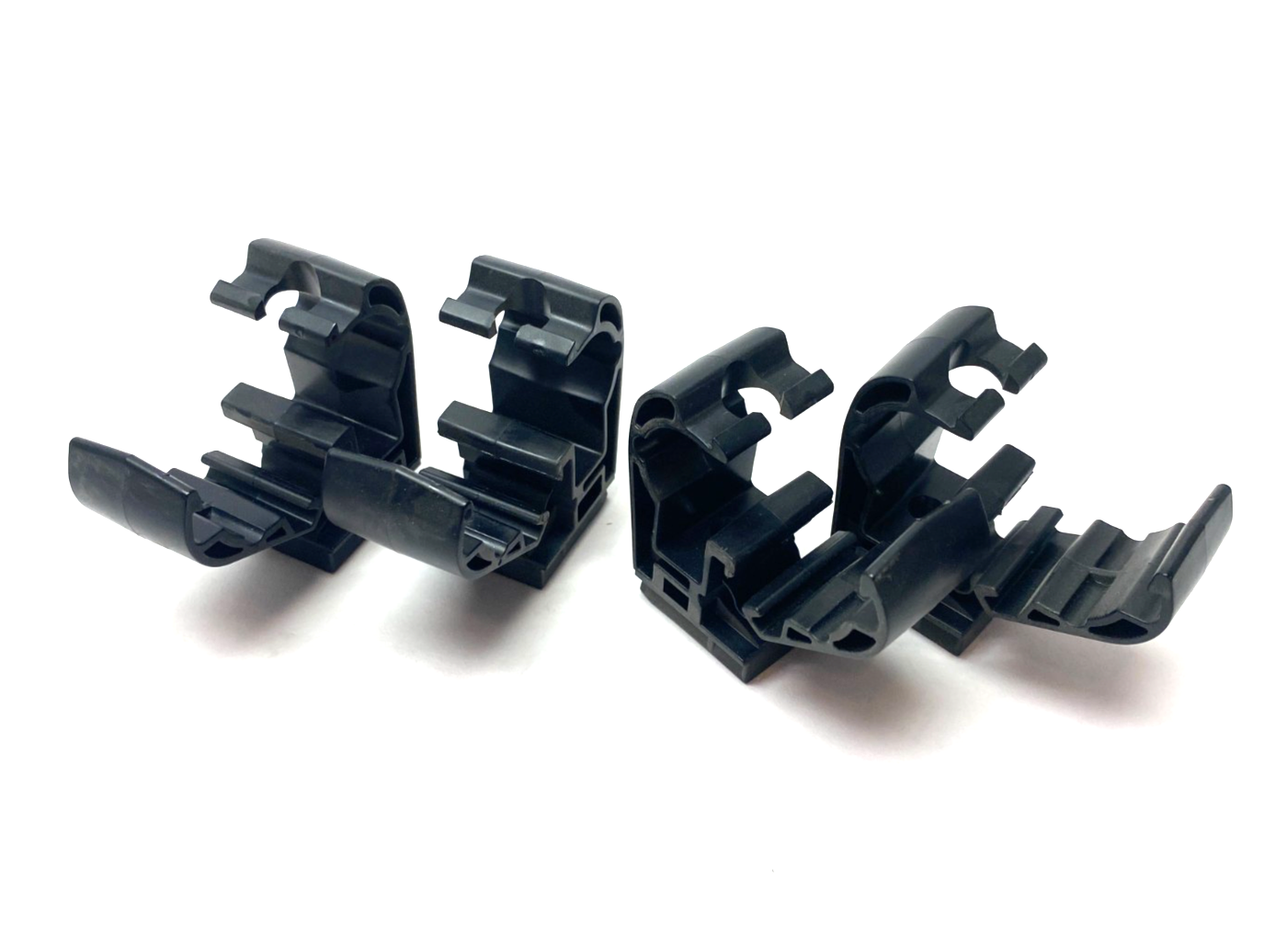 Parker 6697 25 01 Transair Pipe Hanger 1", 25mm Pipe OD LOT OF 4 - Maverick Industrial Sales