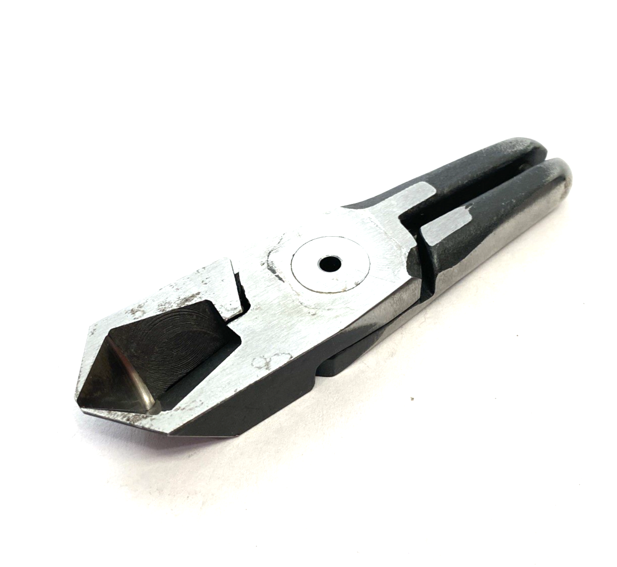 Vessel N20AE19 Angled Nipping Blades for Hand Held Air Nipper - Maverick Industrial Sales