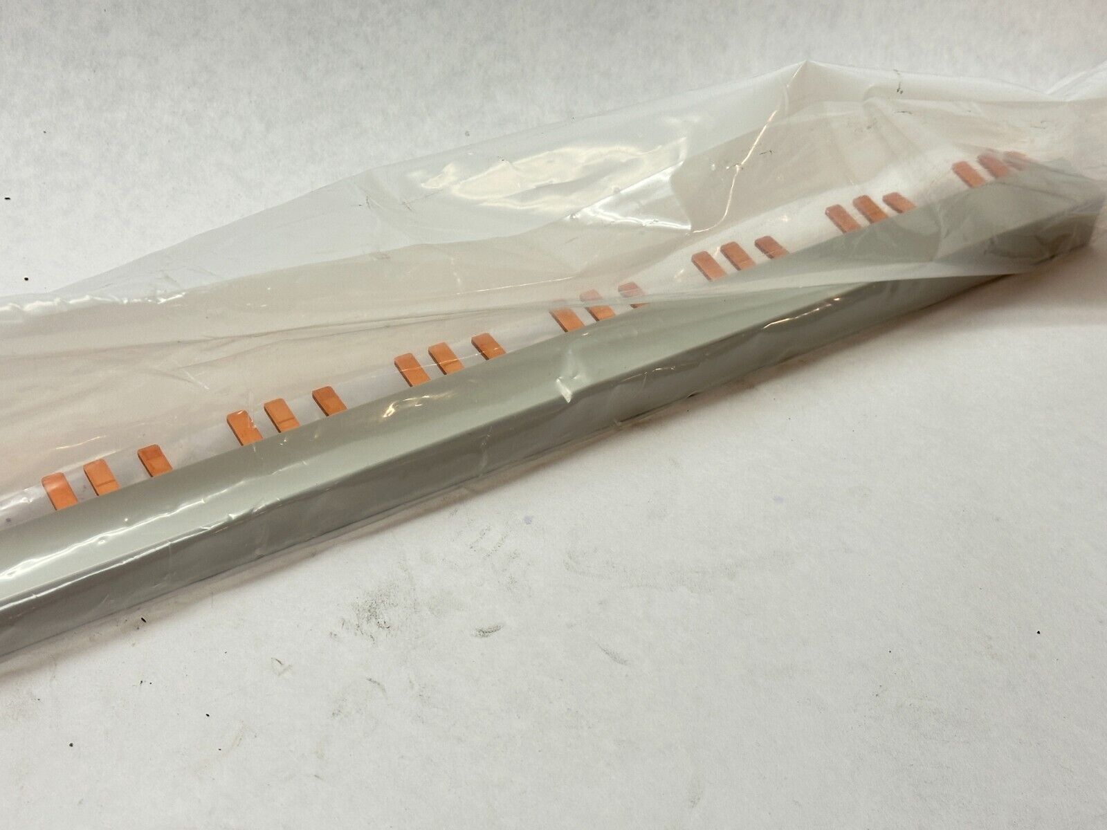 Allen Bradley 1492-A3B1 Ser A Bus Bar 3 PH 19 Pin 100A 1m - Maverick Industrial Sales