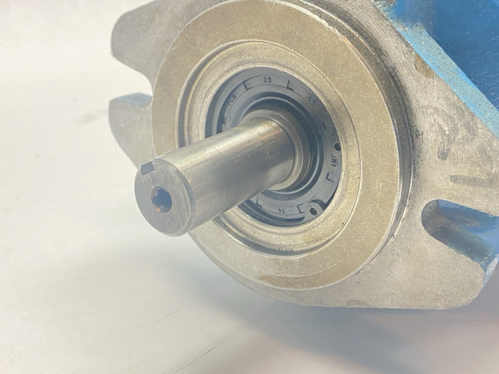 PVP16364R26A412 | Parker Hydraulic Pump 3600PSI - Used - Maverick Industrial Sales