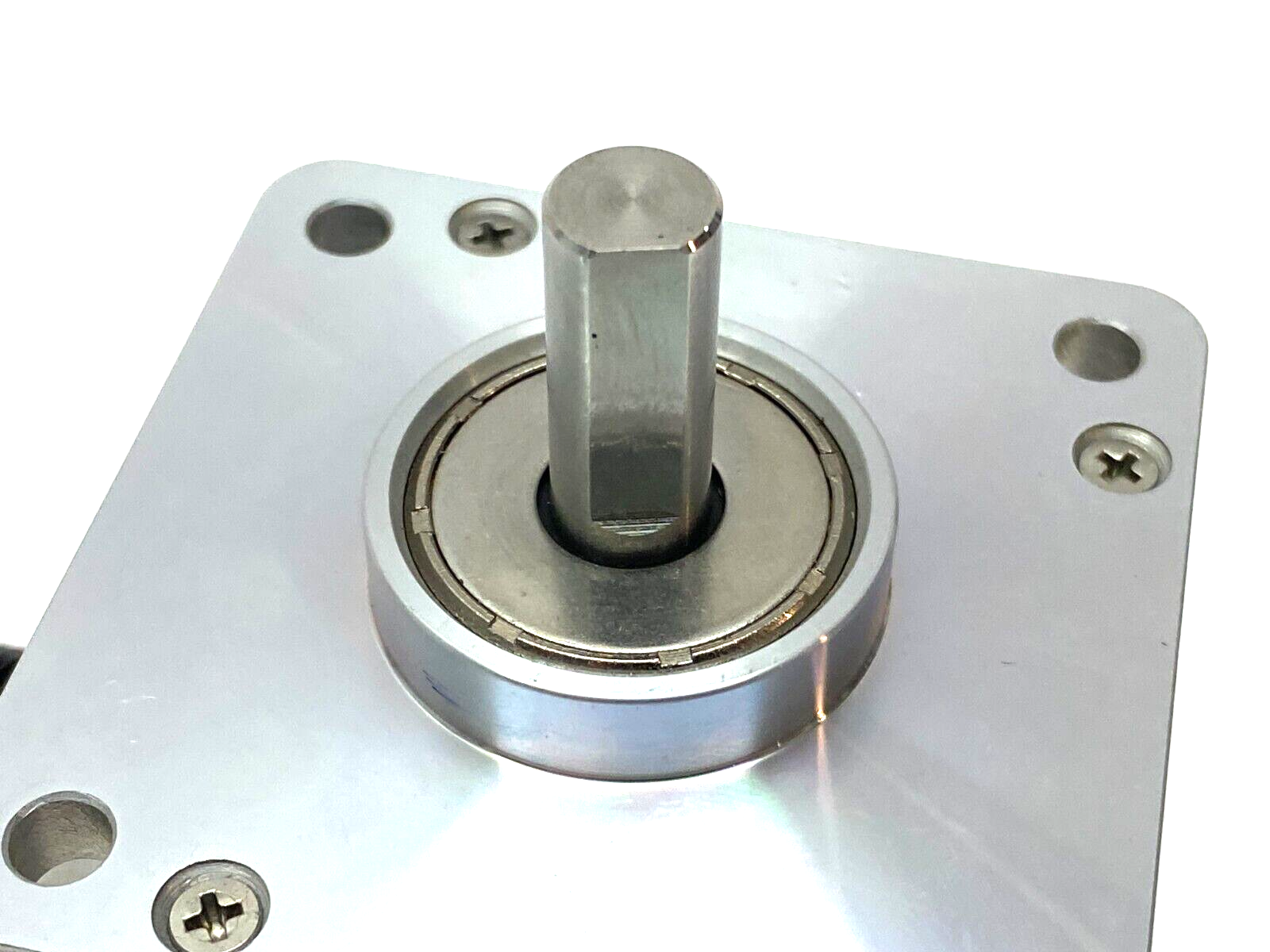 BEI Sensors 01124-001 Incremental Rotary Encoder H25D-SS-OMNI-ABZC-28V/V-SM18 - Maverick Industrial Sales