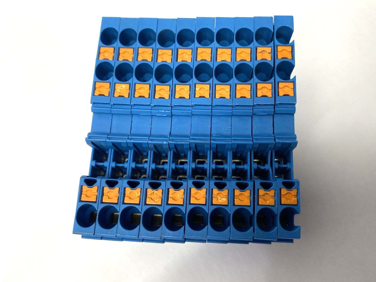 3209552 | Phoenix Contact PT 2,5-TWIN BU Feed-Through Terminal Block LOT OF 10 - Used - Maverick Industrial Sales