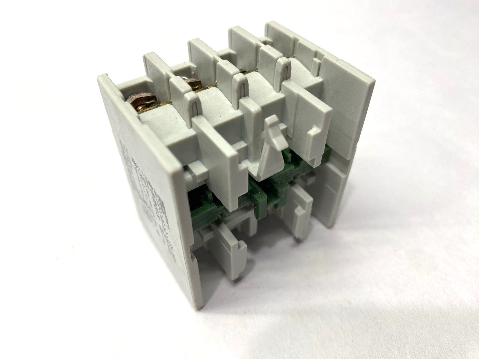 CA3-P22 | Sprecher+Schuh Auxiliary Contact Block 2NO & 2NC 660V 16A - New – Open box - Maverick Industrial Sales