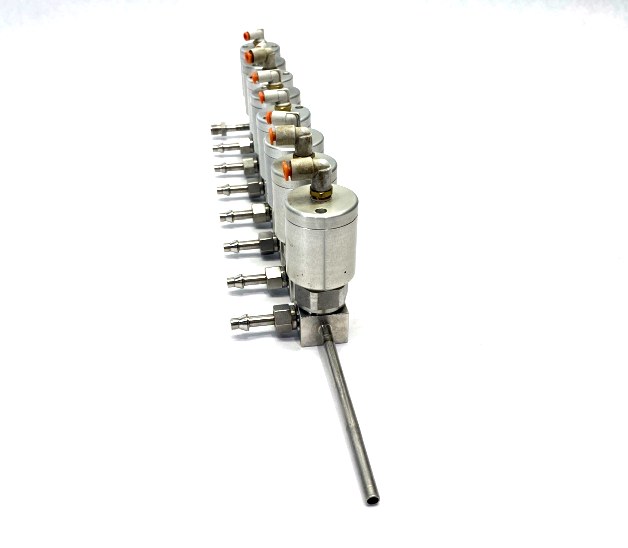 Swagelok 6L-VV-DPC111P-C Diaphragm Sealed Valve 8-Unit Manifold - Maverick Industrial Sales