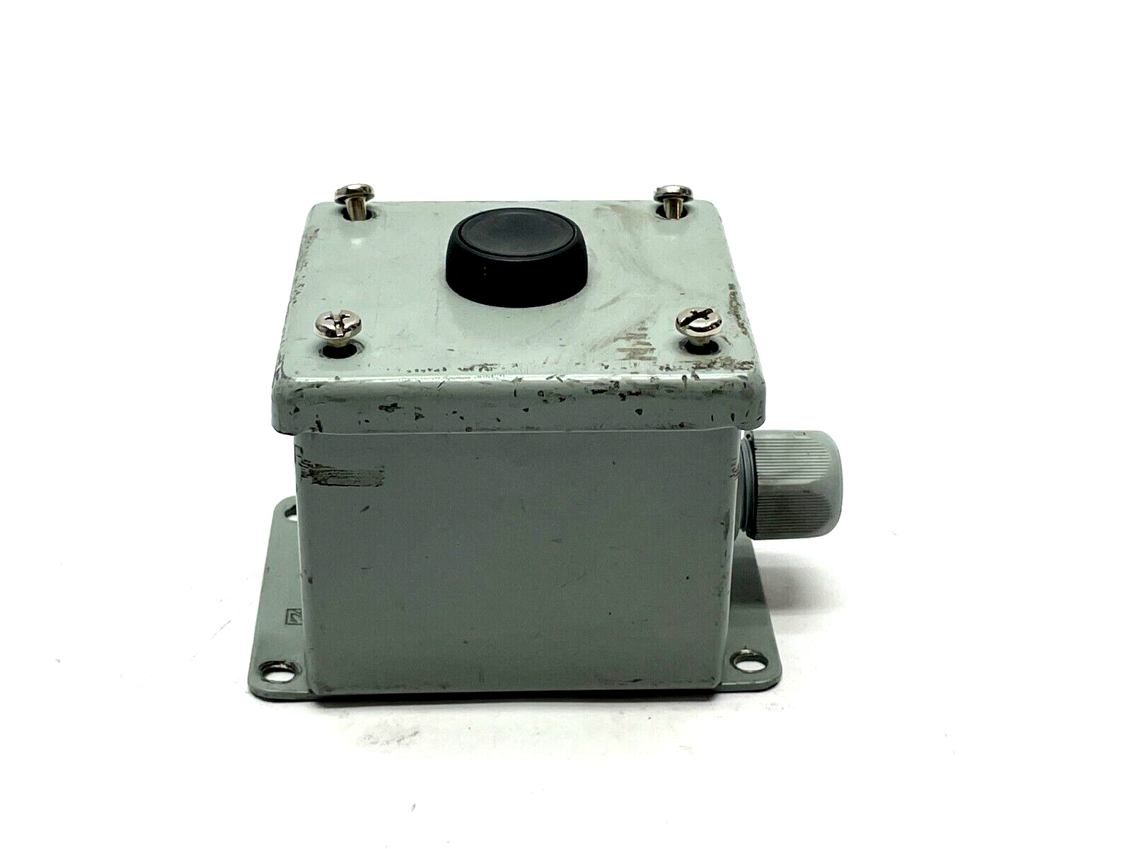 Hoffman E1PB Pushbutton Enclosure w/ Allen Bradley 800F-X10 Module - Maverick Industrial Sales