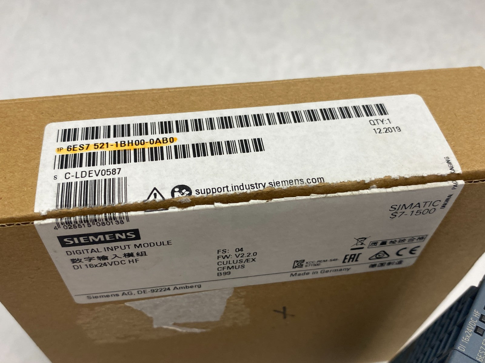 Siemens 6ES7 521-1BH00-0AB0 SIMATIC S7-1500 Digital Input Module, DI 16x24VDC HF - Maverick Industrial Sales