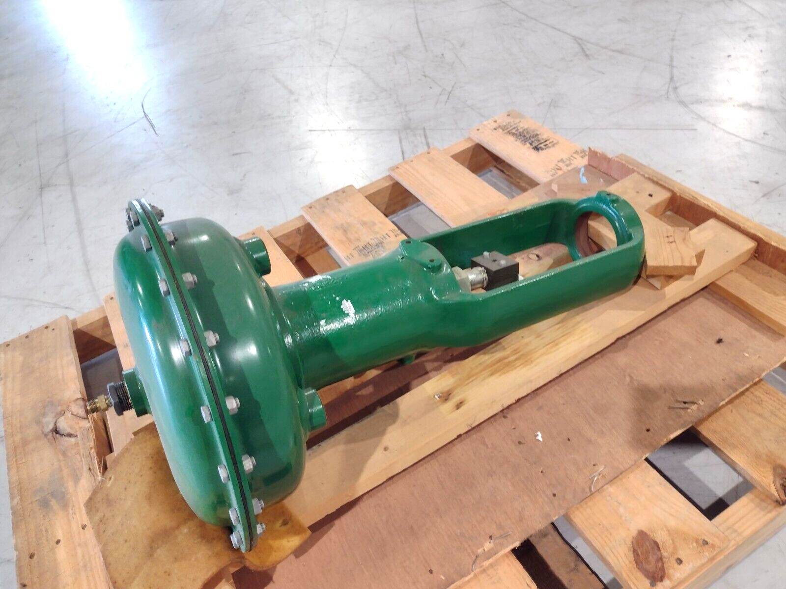 Type 657 Size 50 | Fisher Controls , Diaphragm Actuator, 3/4 Travel, Spring Opposed - Used - Maverick Industrial Sales