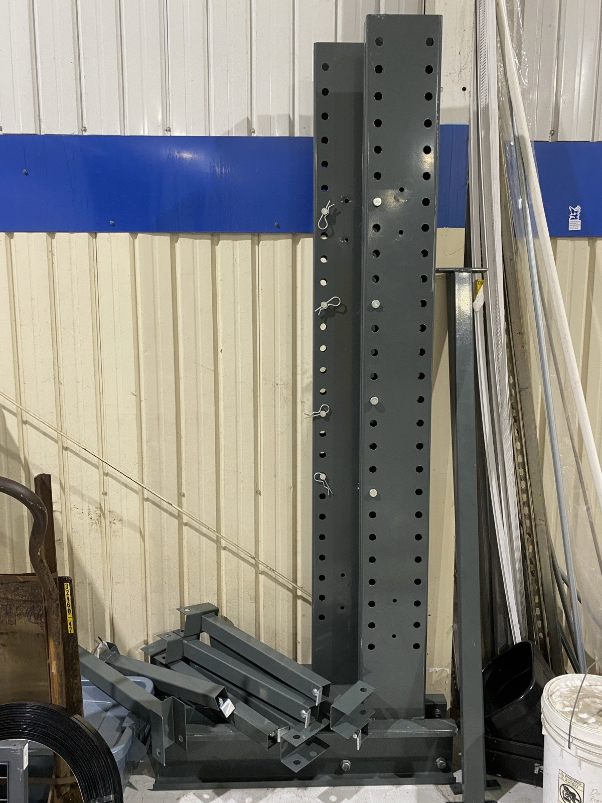 Uline H-3846 Single Sided Steel Cantilever 80 x 40 x 96", With 8 24 Inch Arms - Maverick Industrial Sales