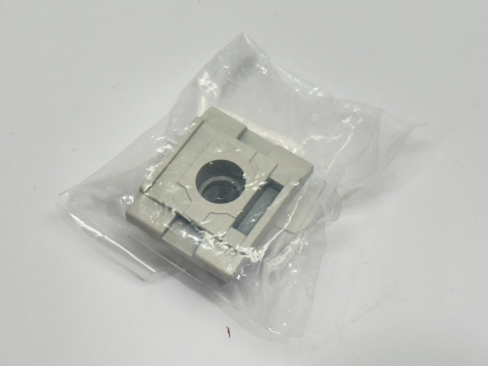 SMC E200-N02-D Piping Adapter 1/4" NPT - Maverick Industrial Sales