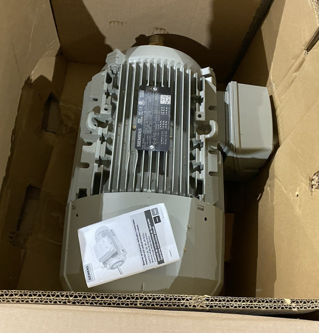 1LE21212AB214AA3 | Siemens 1LE2121-2AB21-4AA3 NEMA Premium® AC Motor 10HP 3-Phase Type GP100A - New – Open box - Maverick Industrial Sales