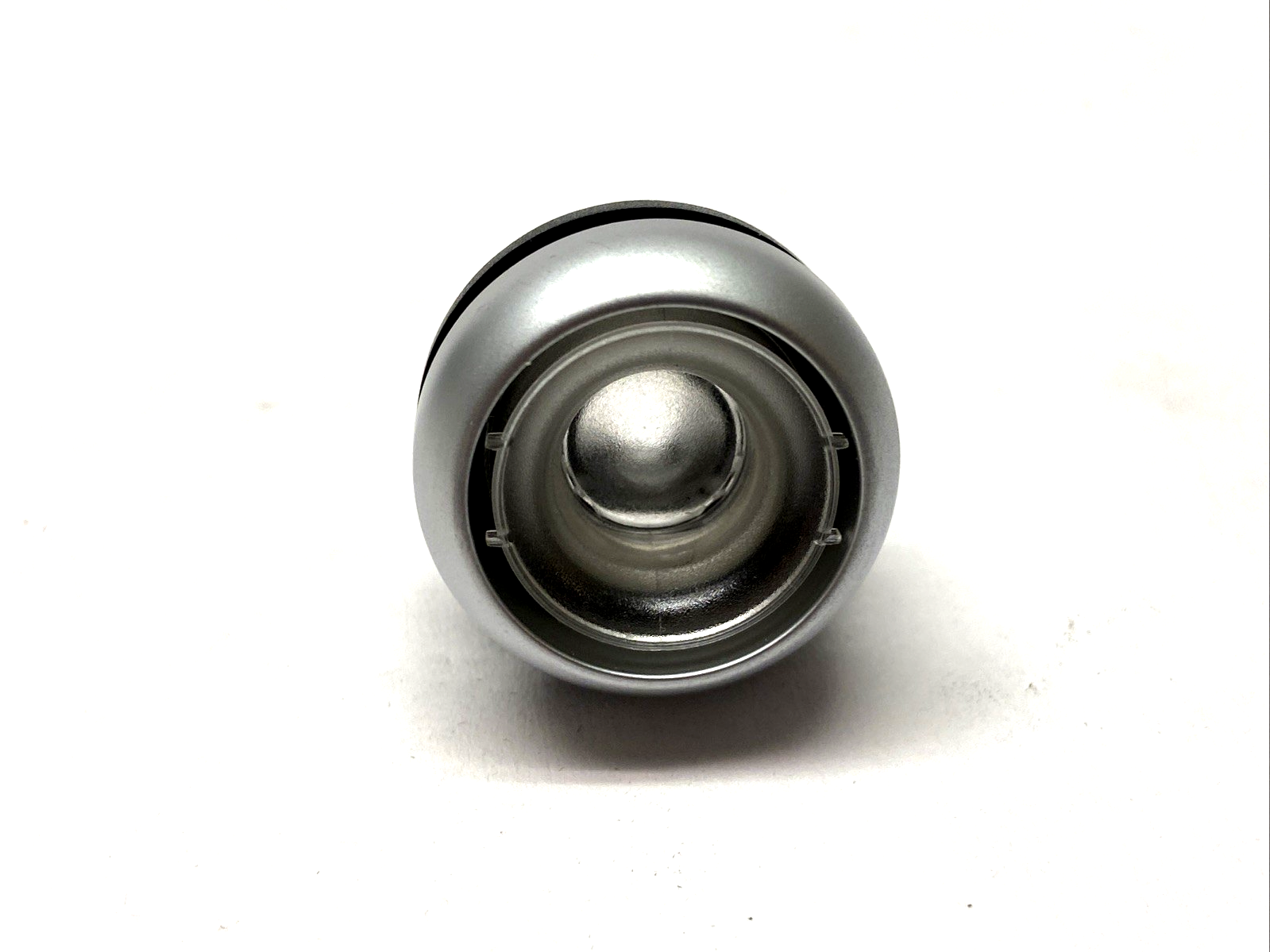 Eaton Moeller M22-DL-X Pushbutton 22.5mm Flush Momentary 216933 BOX OF 10 - Maverick Industrial Sales