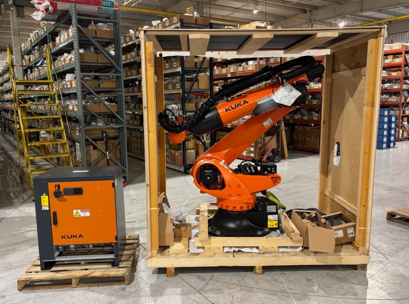 Kuka KR 120 R3100-2 / FLR Robot System KR C4 NA UL Control Cabinet GA20 A (2021) - Maverick Industrial Sales