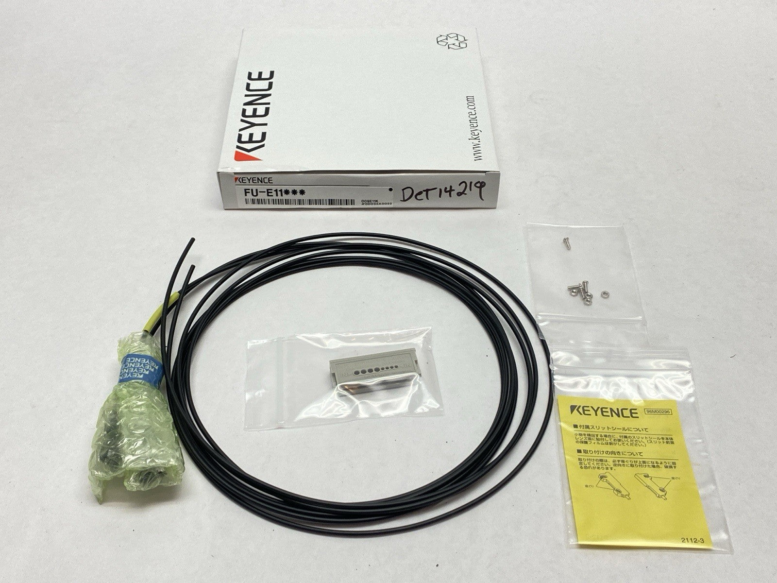 Keyence FU-E11 Transmissive Fiber Unit Area Type 11-mm Wide - Maverick Industrial Sales