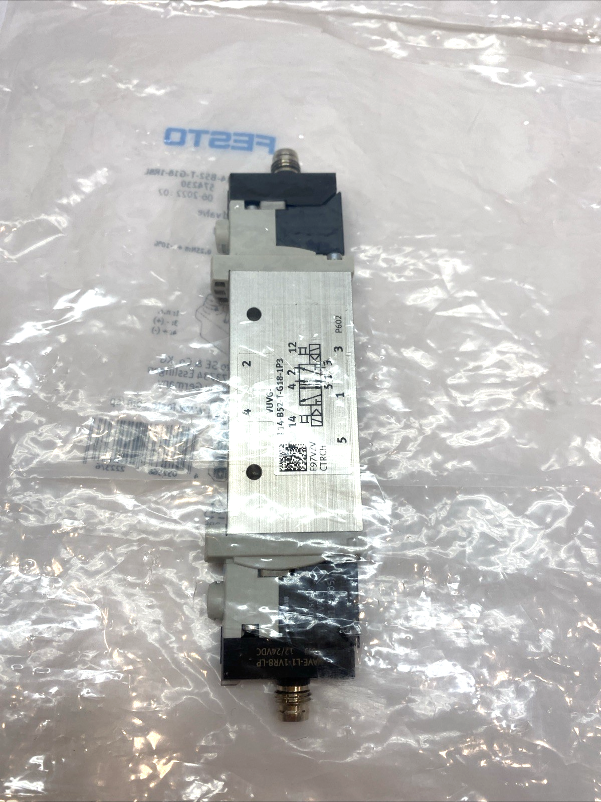 Festo VUVG-L14-B52-T-G18-1R8L Solenoid Valve Pneumatic, 5/2-Way 24VDC 574230 - Maverick Industrial Sales