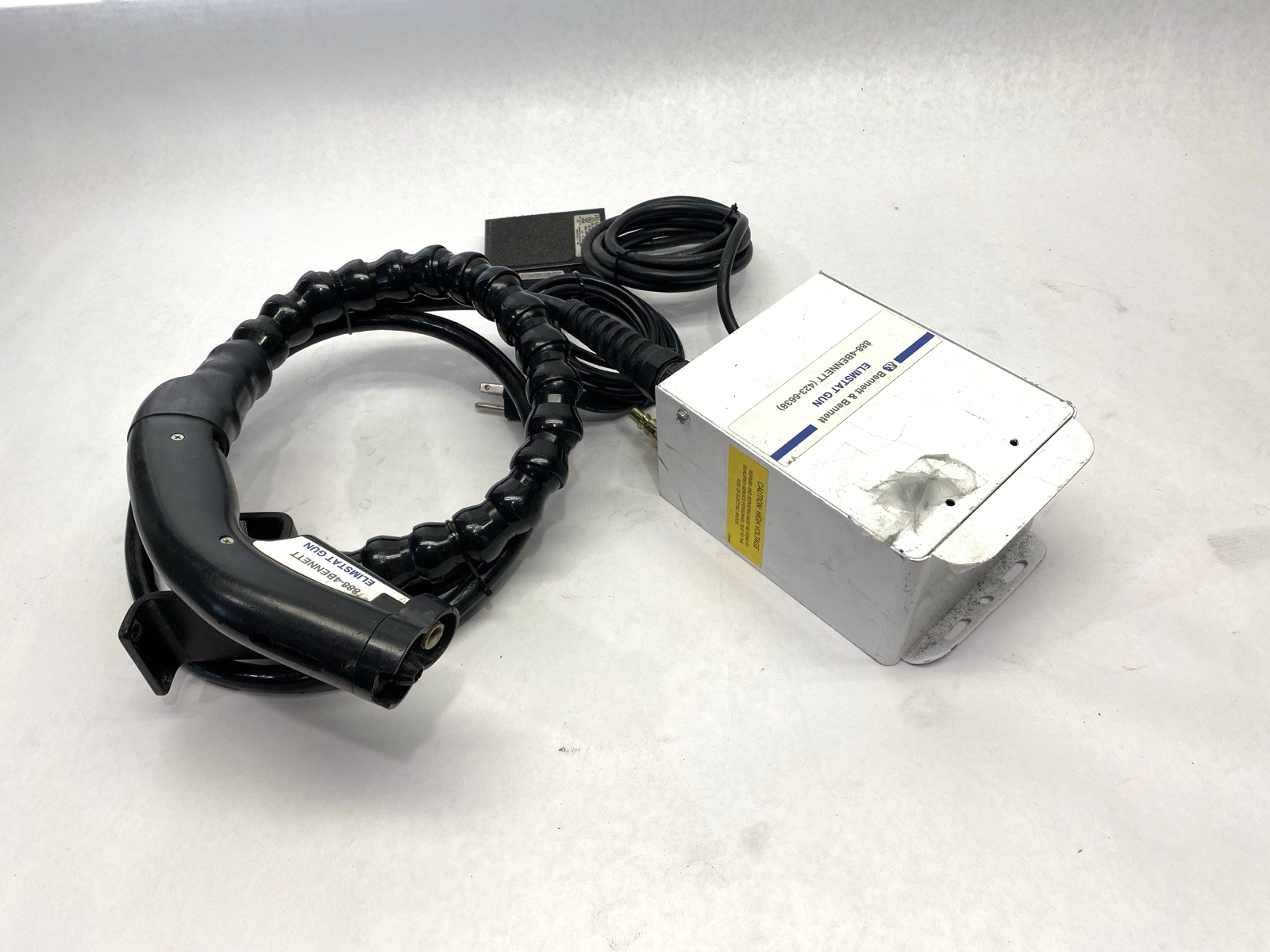 4011716 | Bennet & Bennett Elimistat Sidekick Ionizing Gun 120VAC - For parts or not working - Maverick Industrial Sales