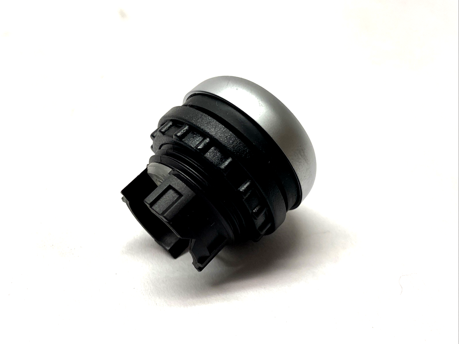 Eaton Moeller M22-DL-X Pushbutton 22.5mm Flush Momentary 216933 BOX OF 10 - Maverick Industrial Sales