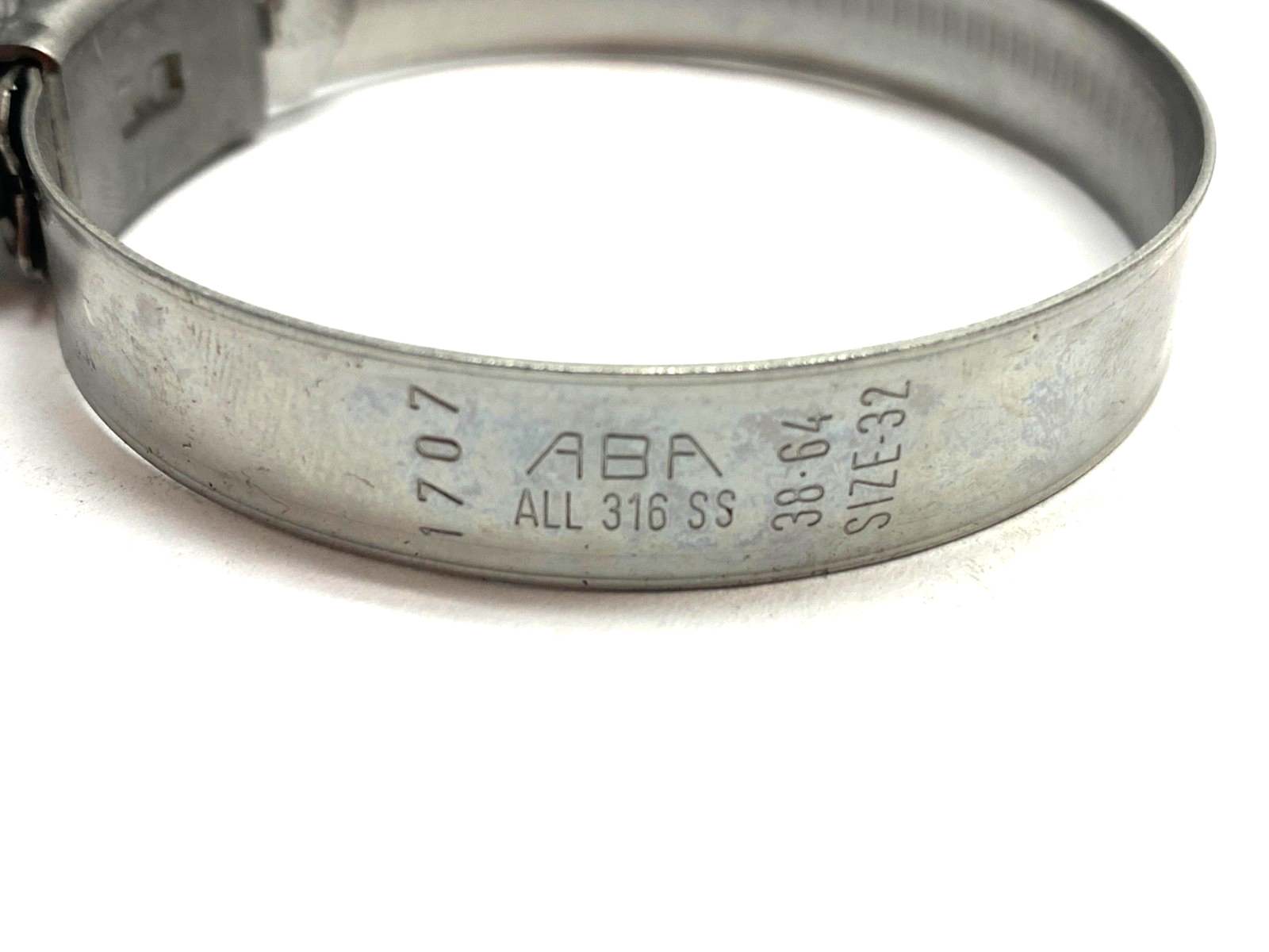 45945K31 Worm-Drive Clamp with Smooth Band for Soft Hose/Tube LOT OF 4 - Maverick Industrial Sales